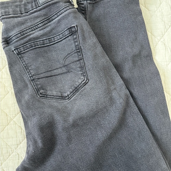 American Eagle Jeans - Picture 2 of 3